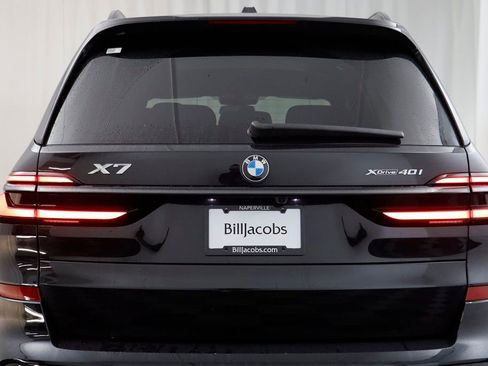 New 2026 BMW X7 xDrive40i w/ M Sport Package AWD/4WD image 17