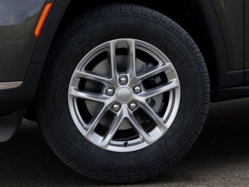 New 2026 Jeep Grand Cherokee L Laredo X image 8