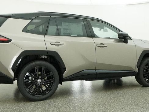 New 2026 Toyota RAV4 XSE AWD/4WD image 25