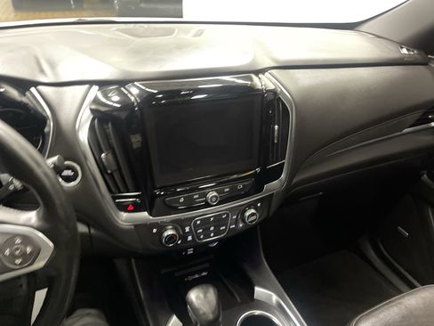 Used 2023 Chevrolet Traverse High Country image 29