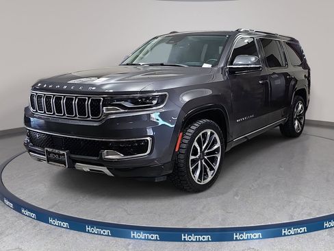 Used 2022 Jeep Wagoneer Series III w/ Premium Group I AWD/4WD image 1