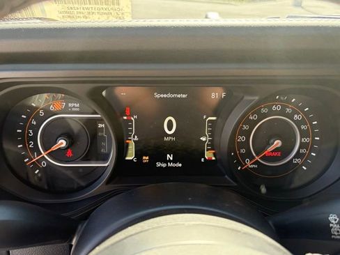 New 2026 Jeep Wrangler Unlimited Rubicon AWD/4WD image 17