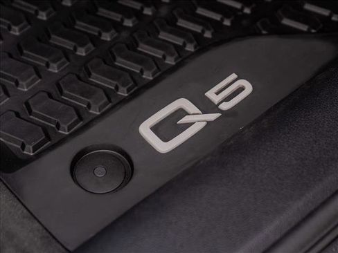 Used 2020 Audi Q5 2.0T Premium Plus w/ Premium Plus Package image 27