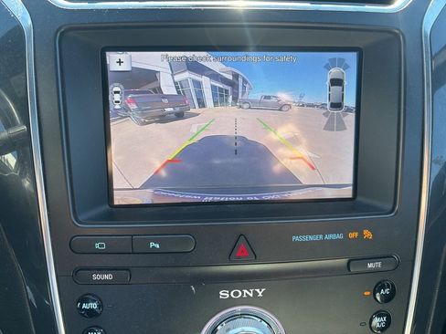 Used 2019 Ford Explorer Sport w/ Equipment Group 401A image 9