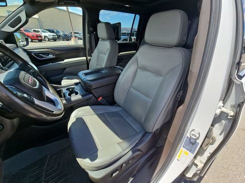 Used 2021 GMC Yukon XL SLT w/ SLT Premium Package AWD/4WD image 17