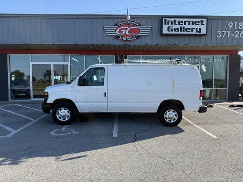 Used 2010 Ford E-250 and Econoline 250 image 5