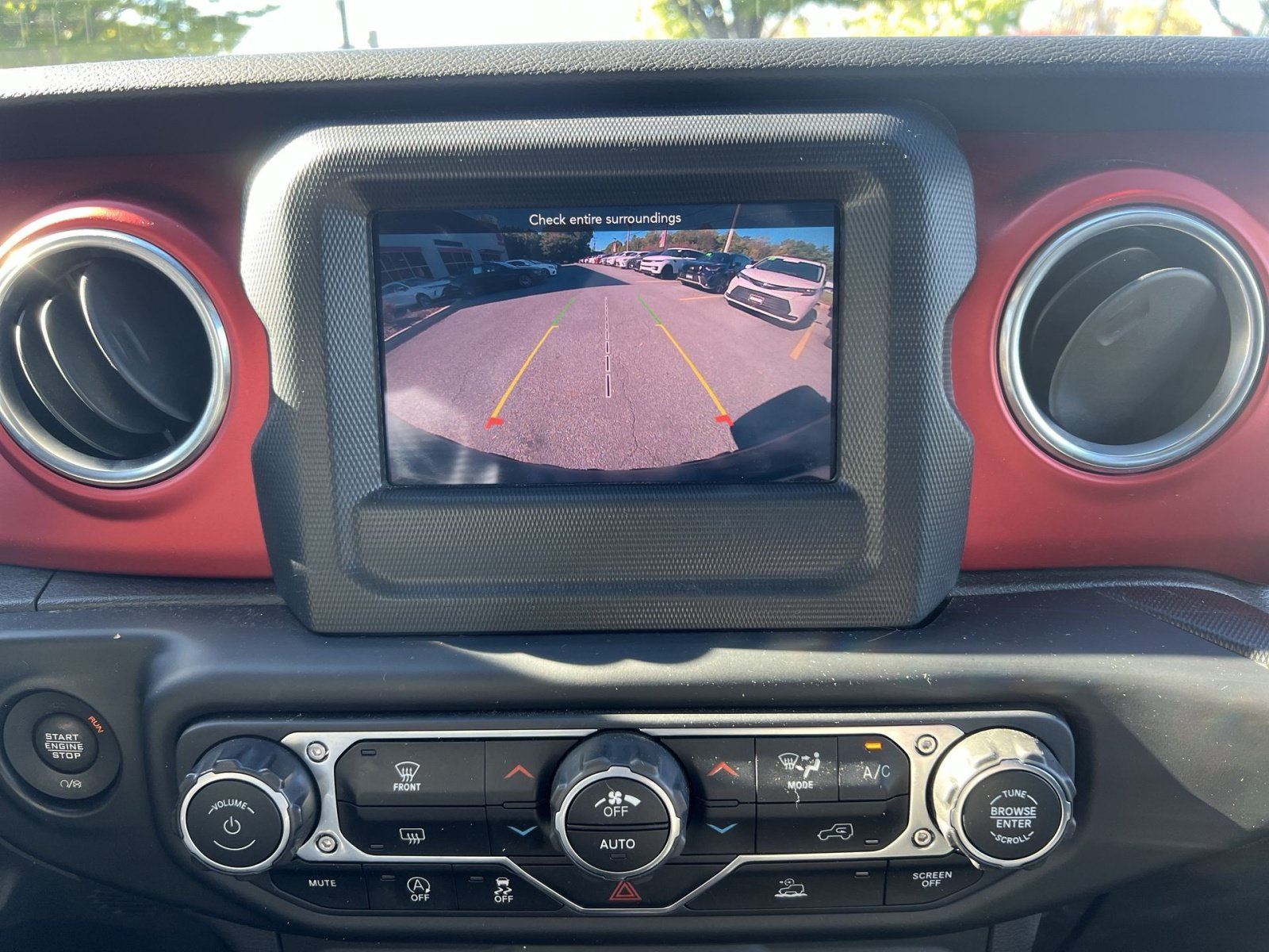 Used 2021 Jeep Wrangler Unlimited Rubicon AWD/4WD image 18