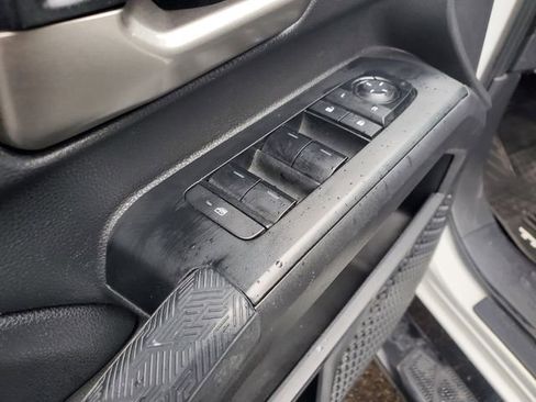 Used 2025 Toyota Tacoma TRD Sport image 15