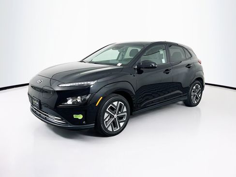 Used 2023 Hyundai Kona SE FWD image 3