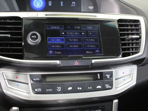 Used 2015 Honda Accord EX-L image 26