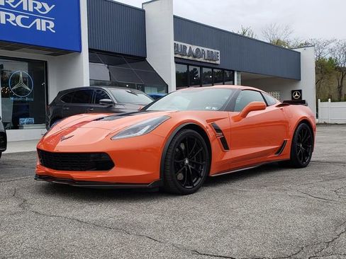 Used 2019 Chevrolet Corvette Grand Sport RWD image 2