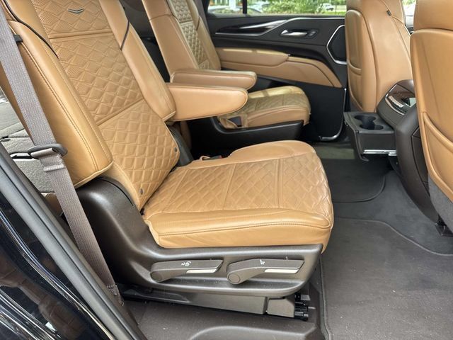 Used 2023 Cadillac Escalade Sport w/ Touring Package AWD/4WD image 10