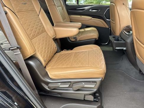 Used 2023 Cadillac Escalade Sport w/ Touring Package AWD/4WD image 10