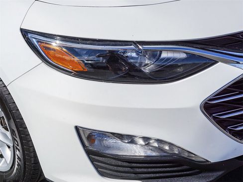 Used 2024 Chevrolet Malibu LT image 10