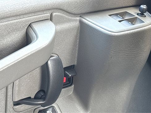 Used 2019 Chevrolet Express 3500 LT w/ LT Preferred Equipment Group image 24