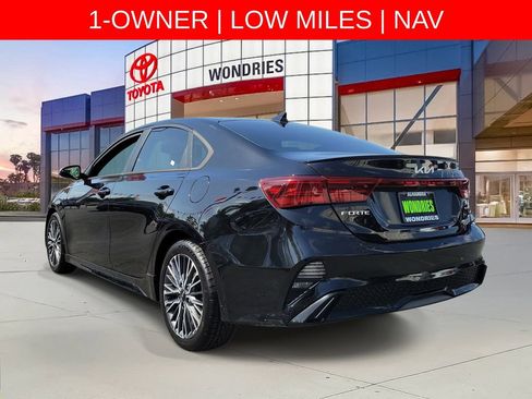Used 2022 Kia Forte GT-Line w/ GT-Line Technology Package FWD image 5