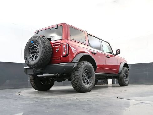 New 2026 Ford Bronco Badlands w/ Sasquatch Package AWD/4WD image 16