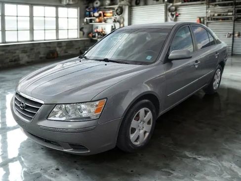 Used 2010 Hyundai Sonata GLS image 3