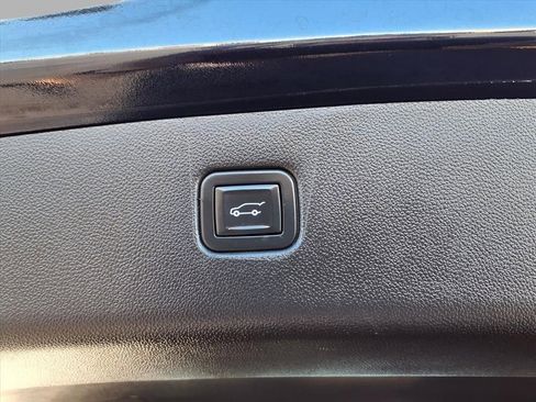 Used 2021 Chevrolet Blazer RS w/ Enhanced Convenience Package image 26