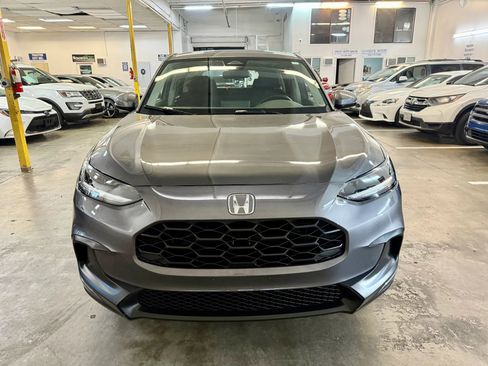 Used 2025 Honda HR-V LX image 2