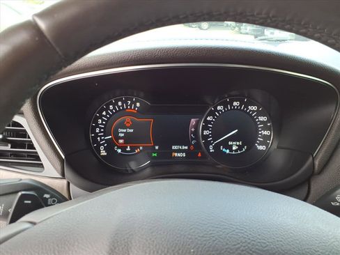 Used 2019 Lincoln MKC Reserve image 15