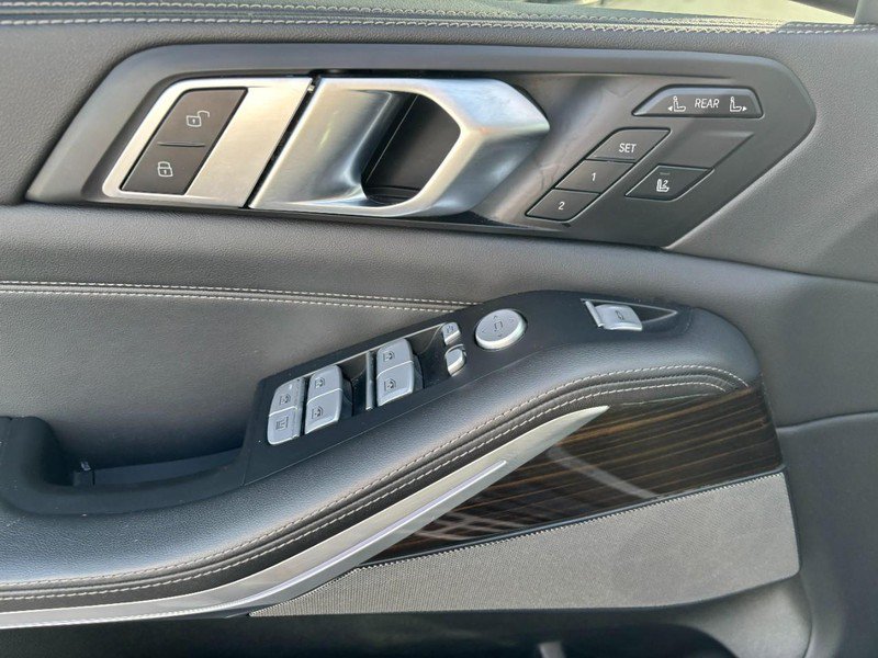 Used 2024 Jeep Grand Cherokee L Limited AWD/4WD image 7