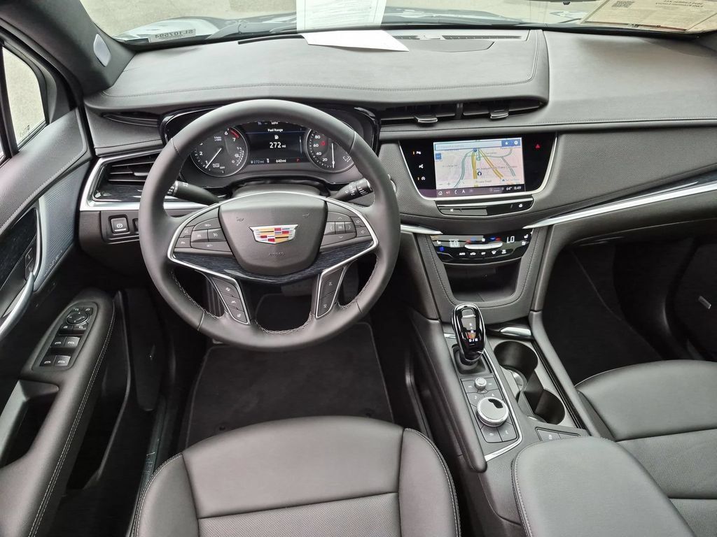 Used 2026 Cadillac XT5 Premium Luxury w/ Driver Assist Package FWD image 13