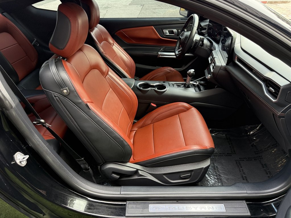 Used 2024 Ford Mustang GT RWD image 16