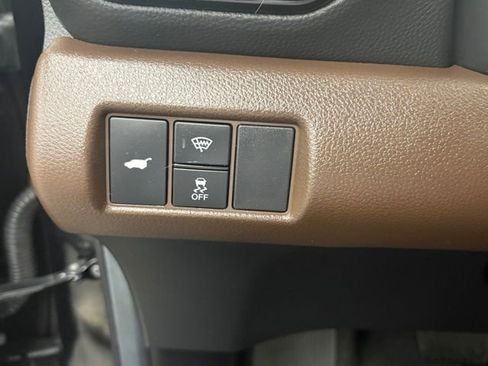 Used 2025 Honda Pilot Elite image 16