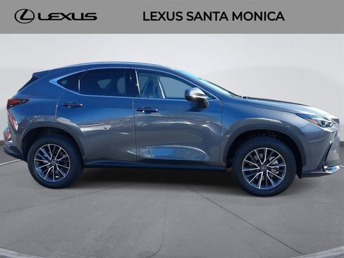 Used 2025 Lexus NX 350h AWD w/ Premium Package image 4