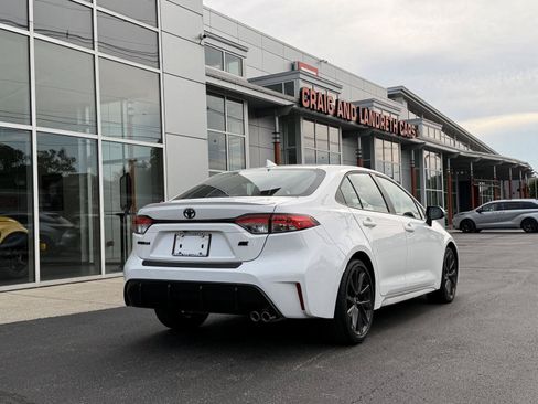 Used 2025 Toyota Corolla SE FWD image 4