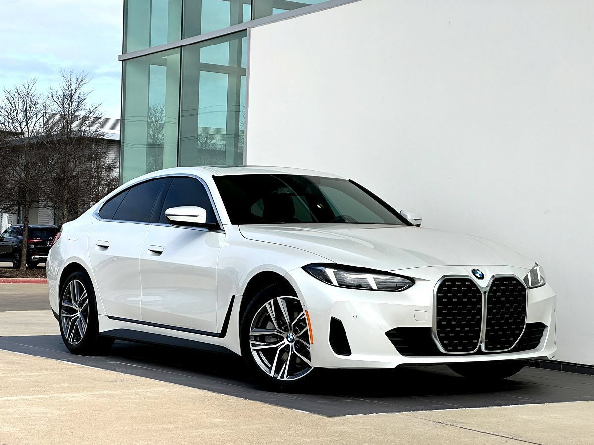 New 2026 BMW 430i w/ Parking Assistance Package RWD image 1