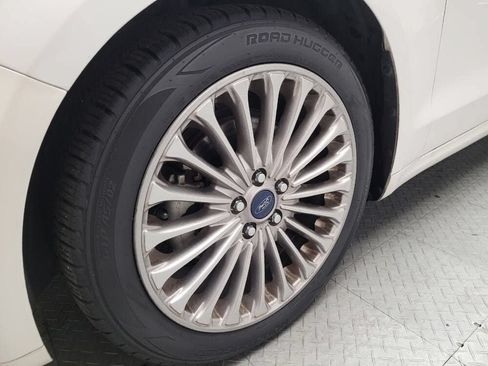 Used 2016 Ford Fusion Titanium FWD image 3