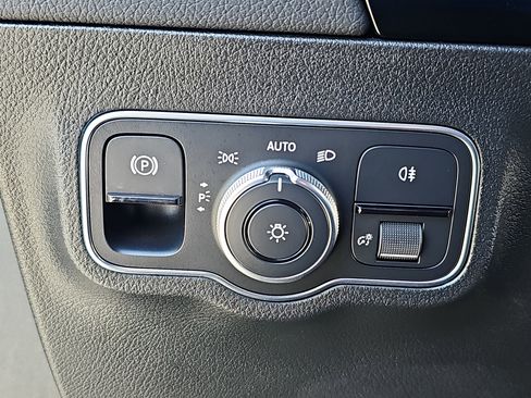 Used 2022 Mercedes-Benz GLA 250 image 25