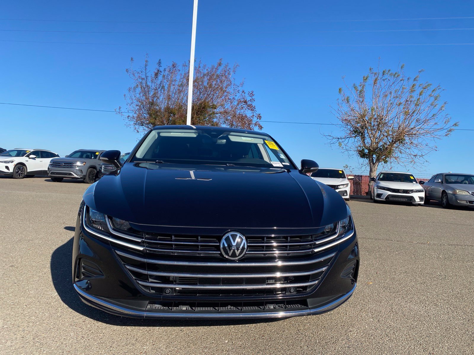 Used 2021 Volkswagen Arteon SE w/ Arteon MDO Package FWD image 3