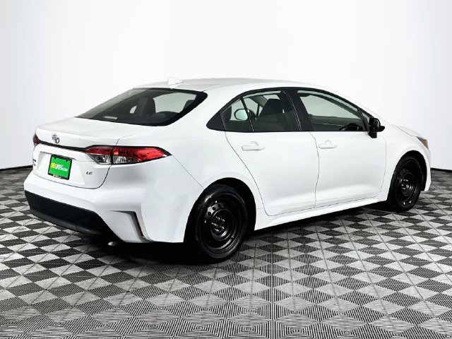 Used 2025 Toyota Corolla LE FWD image 8