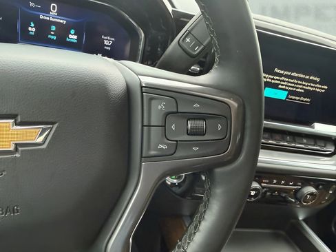 Used 2025 Chevrolet Silverado 2500 High Country w/ High Country Premium Package AWD/4WD image 32