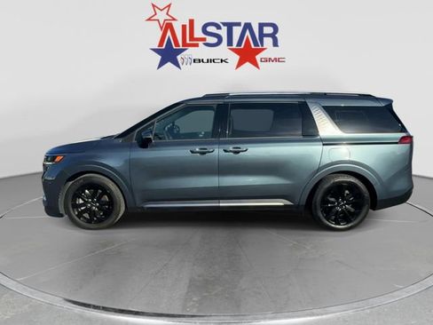 Used 2023 Kia Carnival SX Prestige FWD image 4