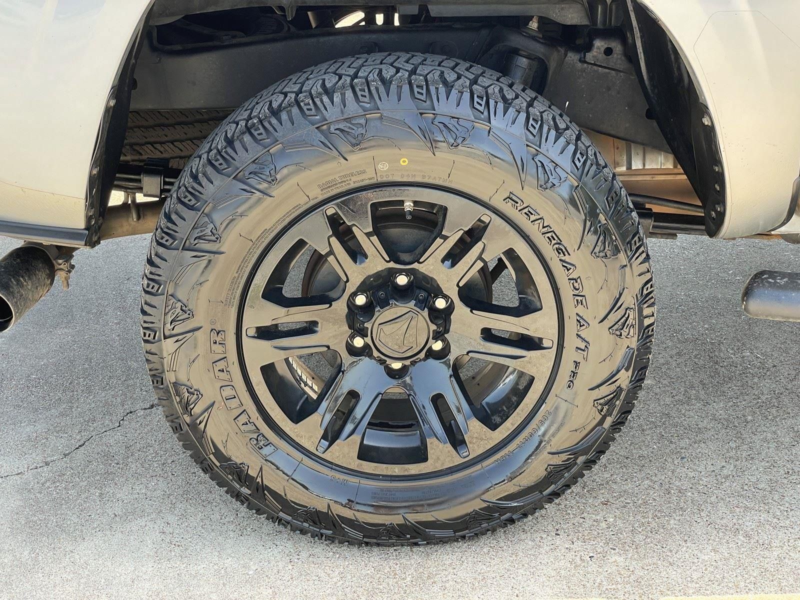 Used 2022 Toyota Tacoma SR w/ SR Convenience Package RWD image 45