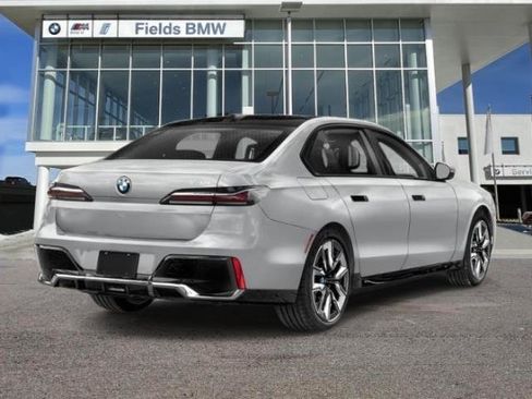 New 2026 BMW 740i RWD image 2