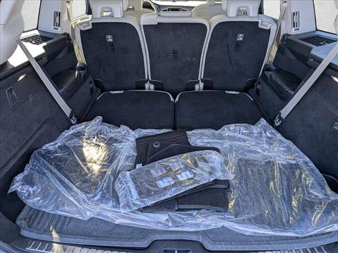Used 2022 Volvo XC90 T6 Inscription w/ Lounge Package AWD/4WD image 6