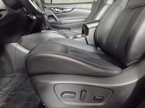 Used 2017 Nissan Rogue Sport SL image 13