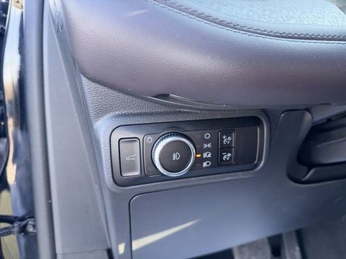 Used 2025 Ford Explorer Platinum w/ LUX Leather Package image 32