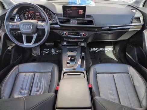 Used 2020 Audi Q5 e Premium Plus w/ Premium Plus Package image 19