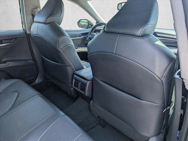 Used 2022 Toyota Camry XSE FWD image 28
