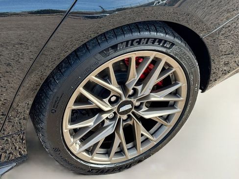 Used 2022 Cadillac CT4 V Blackwing w/ Carbon Fiber 1 Package RWD image 3