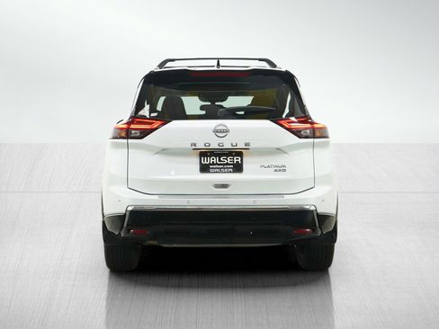 Used 2025 Nissan Rogue Platinum AWD/4WD image 5