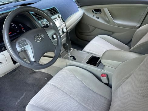 Used 2010 Toyota Camry FWD image 10