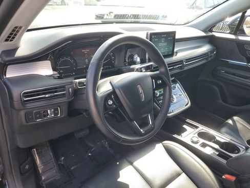 Used 2022 Lincoln Corsair AWD w/ Equipment Group 101A image 11