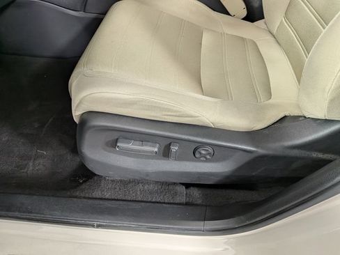 Used 2019 Honda CR-V EX image 14